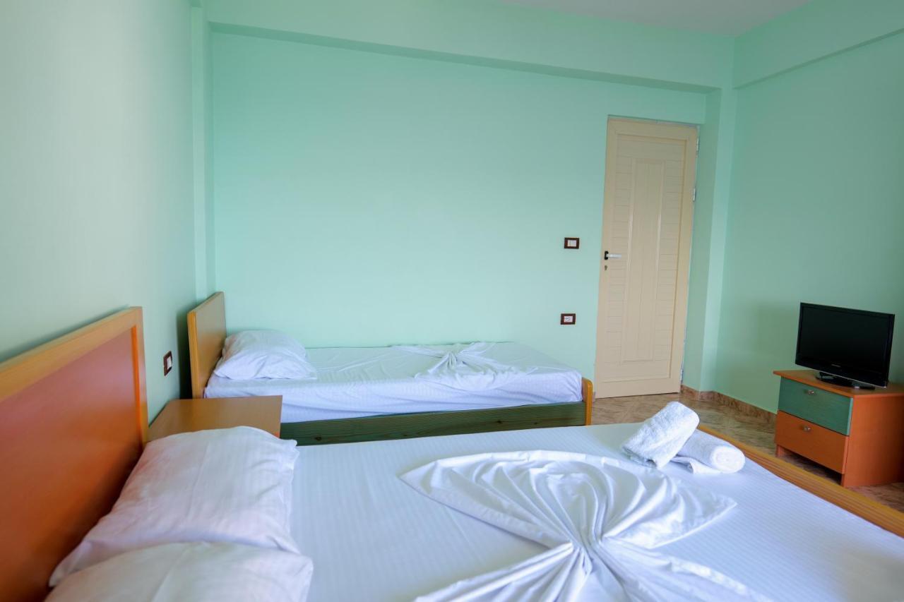 Rei Apartments Sarandë Buitenkant foto