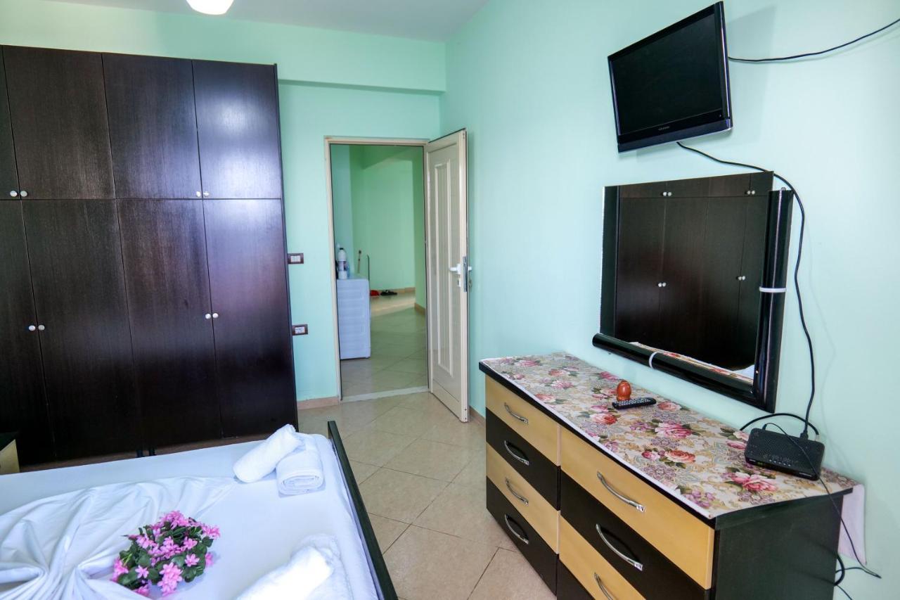 Rei Apartments Sarandë Buitenkant foto