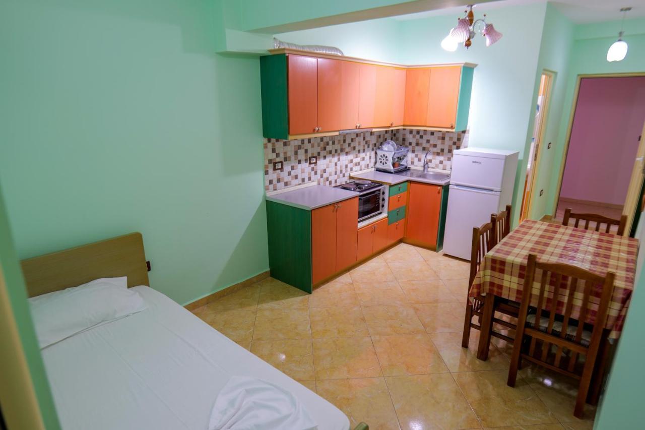 Rei Apartments Sarandë Buitenkant foto