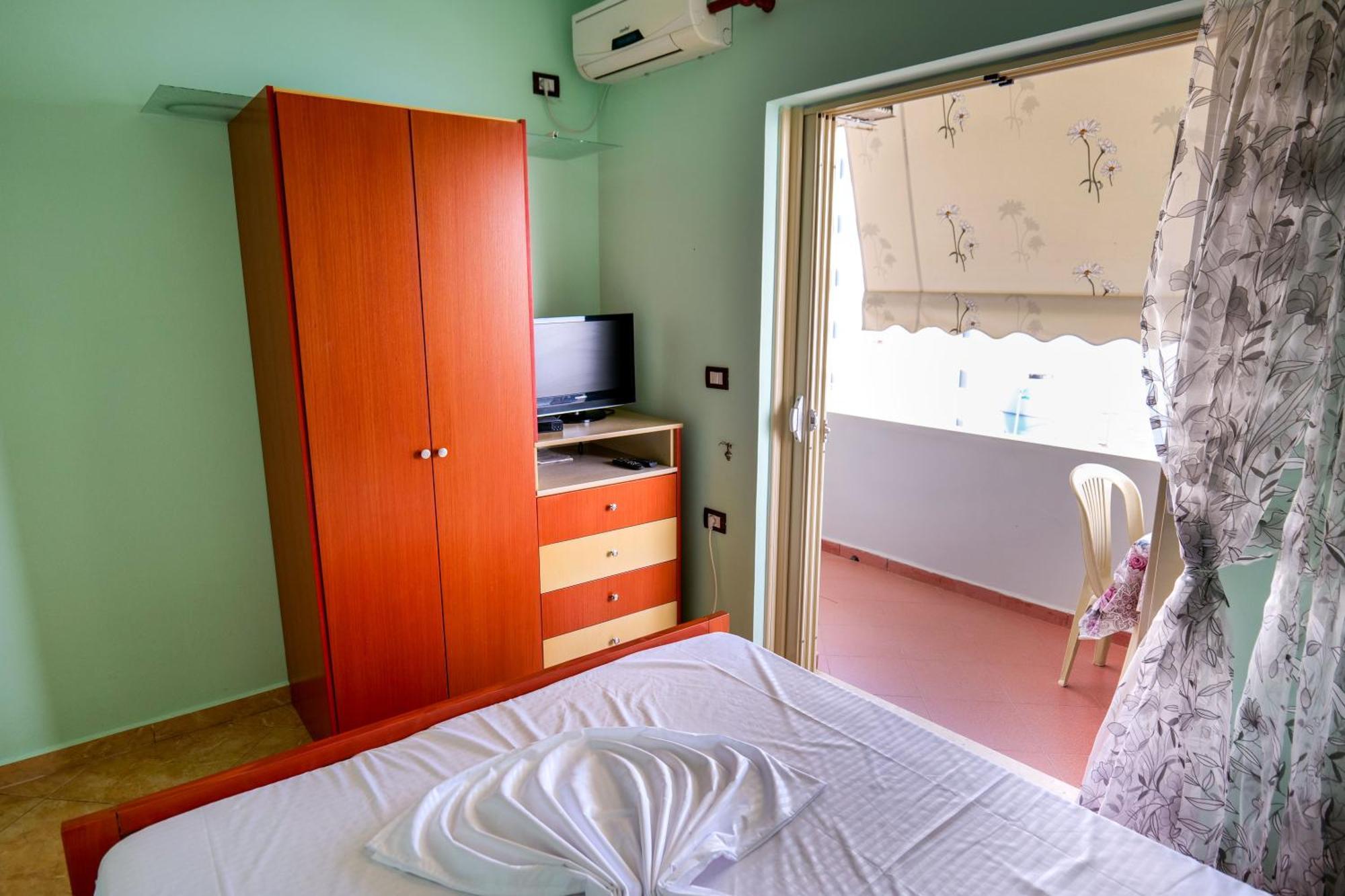 Rei Apartments Sarandë Kamer foto