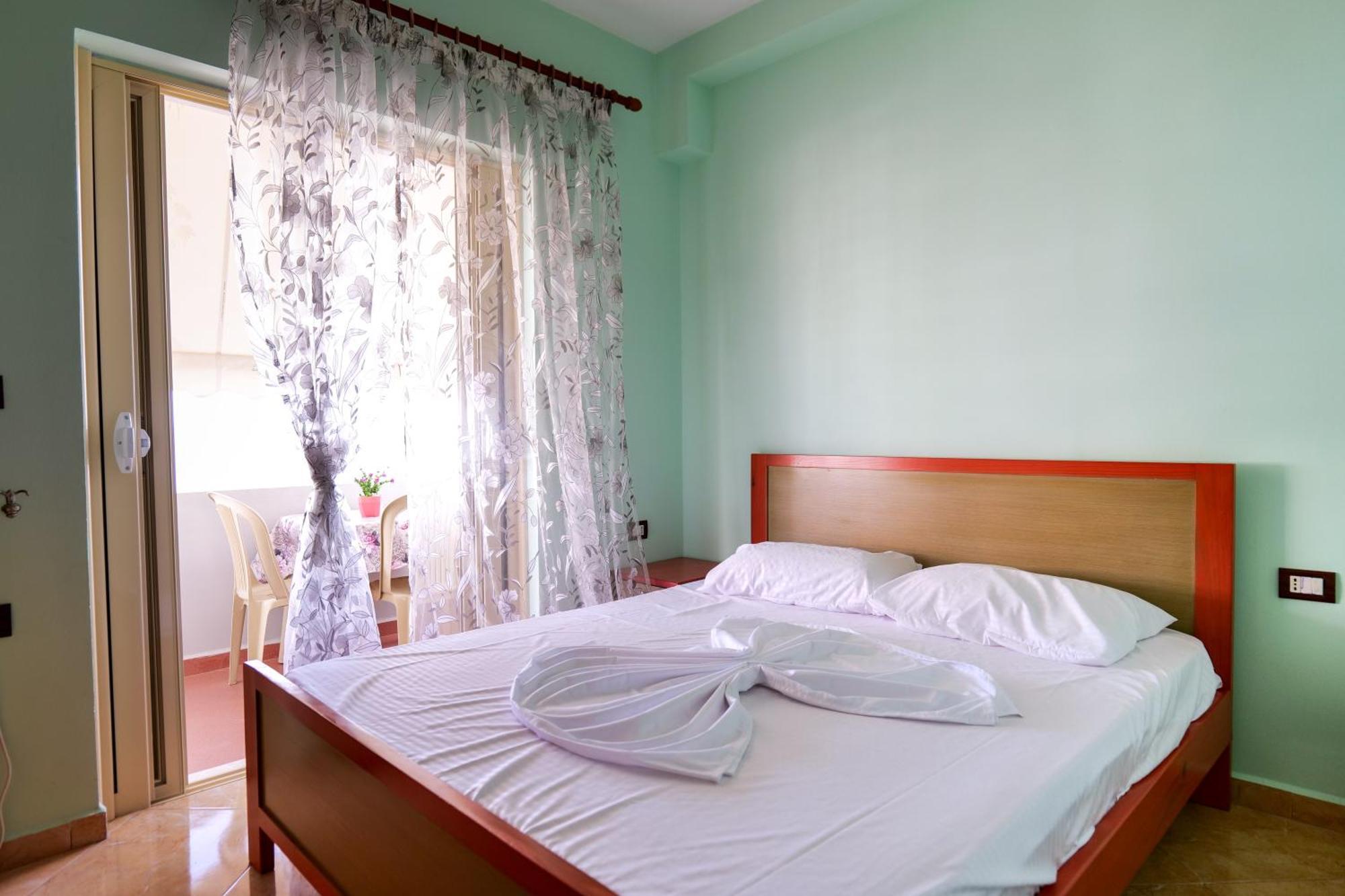 Rei Apartments Sarandë Kamer foto
